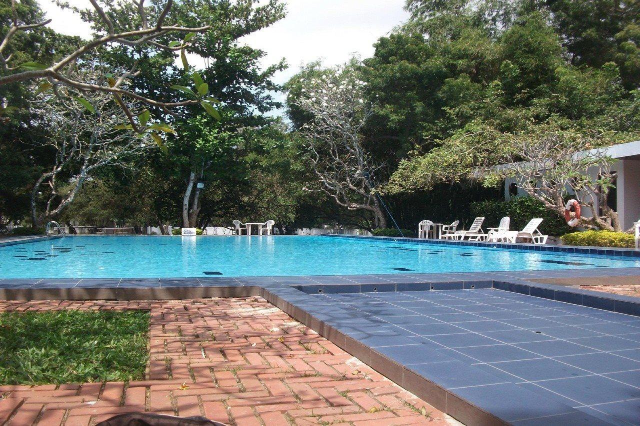 Peacock Beach Hotel Hambantota Esterno foto