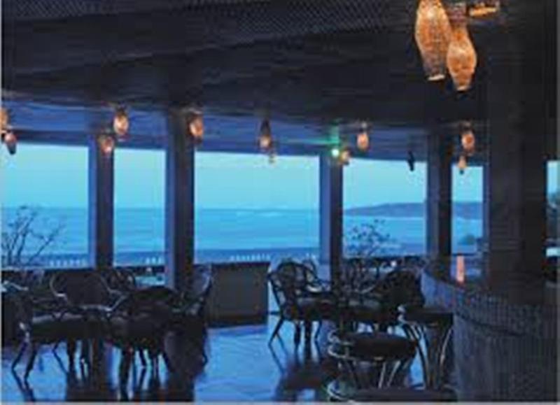 Peacock Beach Hotel Hambantota Esterno foto